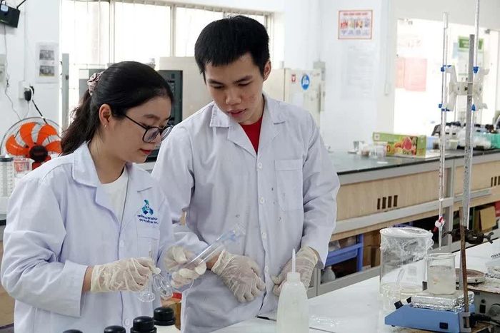 Việc đánh giá hồ sơ được thực hiện độc lập theo tiêu chí, thang điểm và phương thức đã được phê duyệt. Ảnh: moet