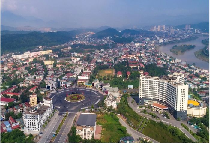 Nhằm chuẩn bị dư địa phát triển cho giai đoạn tiếp theo, tỉnh Lào Cai đã công bố danh mục dự án thu hút đầu tư giai đoạn 2026 - 2030. (Ảnh: Chính phủ)