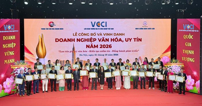Top 50 doanh nghiệp được lựa chọn và công nhận danh hiệu Doanh nghiệp Văn hóa, Uy tín năm 2026. Ảnh: Viết Chung