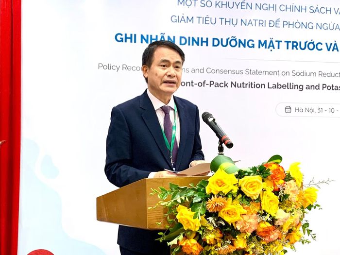 PGS.TS Trần Thanh Dương, Viện trưởng Viện Dinh dưỡng Quốc gia chia sẻ tại hội thảo.