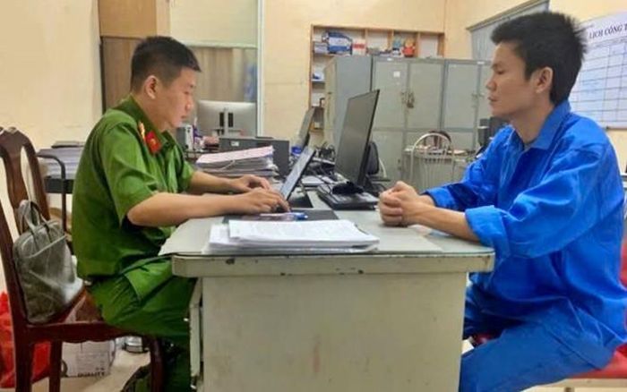 Đối tượng Đinh Thị Hiền Vy và Đinh Mã Hoài Nam làm việc với Cơ quan điều tra.