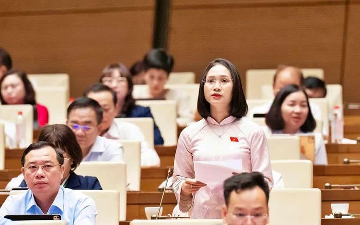 Đại biểu Nàng Xô Vi, đoàn Đại biểu Quốc hội tỉnh Quảng Ngãi. Ảnh: Cổng Thông tin điện tử Quốc hội