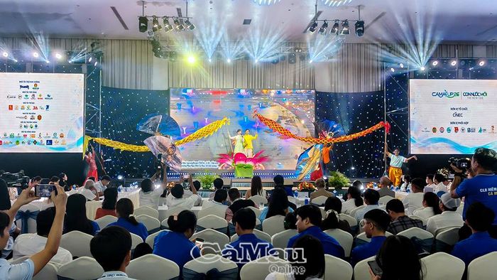 Chung kết Liên hoan nghệ thuật sáng tạo và công nghệ CAT 2026 diễn ra tại Khách sạn Công tử Bạc Liêu.