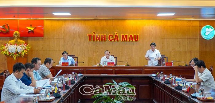 Các đại biểu tham dự cuộc họp.