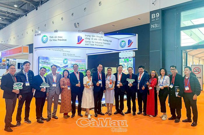  Đoàn công tác tỉnh Cà Mau tham gia các hoạt động tại Hội chợ Nghề cá và Thuỷ hải sản Trung Quốc, tìm hiểu xu hướng thị trường và cơ hội kết nối giao thương.