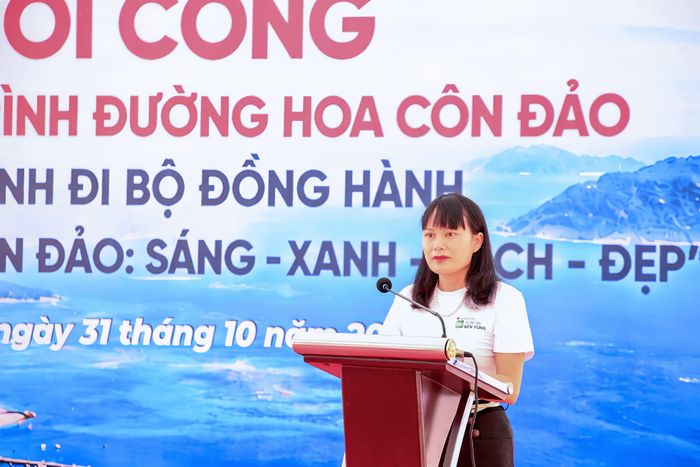 Đại diện Ban tổ chức phát biểu tại chương trình