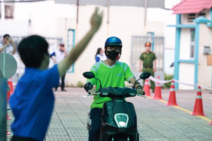 Các tình huống sự cố được xây dựng và áp dụng trên bài tập sa hình giúp các em học sinh nâng cao phản xạ, chủ động khi có sự cố xảy ra trong quá trình tham gia giao thông