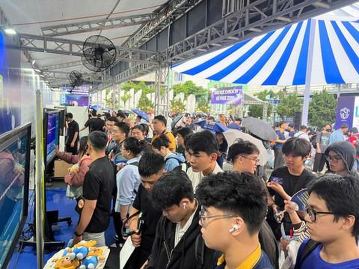 Sự kiện thu hút rất đông sinh viên các trường đại học đến tham dự