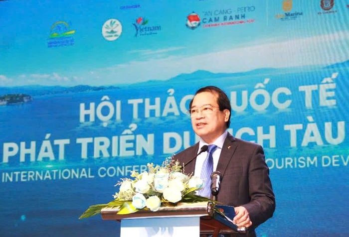 Ông Hà Văn Siêu- Phó Tổng cục trưởng Tổng cục Du lịch Việt Nam phát biểu định hướng