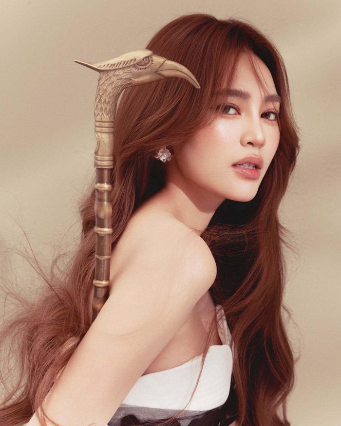 Được mệnh danh là “ngọc nữ màn ảnh Việt”, Ninh Dương Lan Ngọc sở hữu sắc vóc nổi bật. Ở tuổi 36, Lan Ngọc vẫn duy trì sức hút trong nhóm nữ diễn viên nổi bật của màn ảnh Việt.