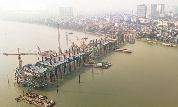 Đến thời điểm cuối tháng 10/2026, dự án đã hoàn thành hơn 52% tổng khối lượng công việc. Đây là kết quả sau hơn một năm triển khai với nhiều hạng mục được tổ chức thi công song song.
