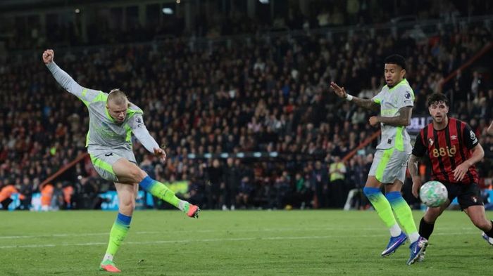 Man City hòa Bournemouth, Arsenal chính thức vô địch Ngoại hạng Anh