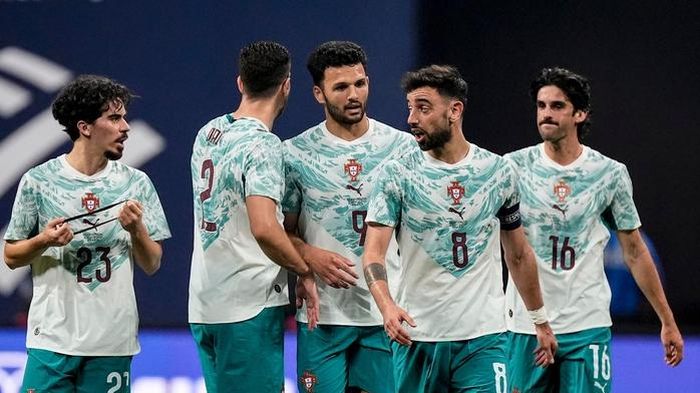 Hướng tới World Cup 2026: Thách thức quyền lực của 'Big 8'