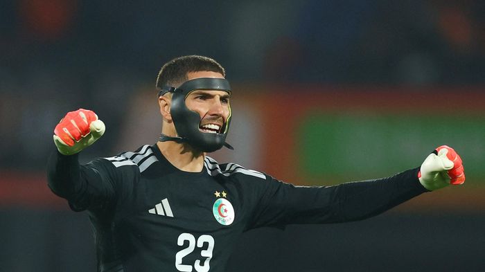 Con trai Zidane thách thức Argentina