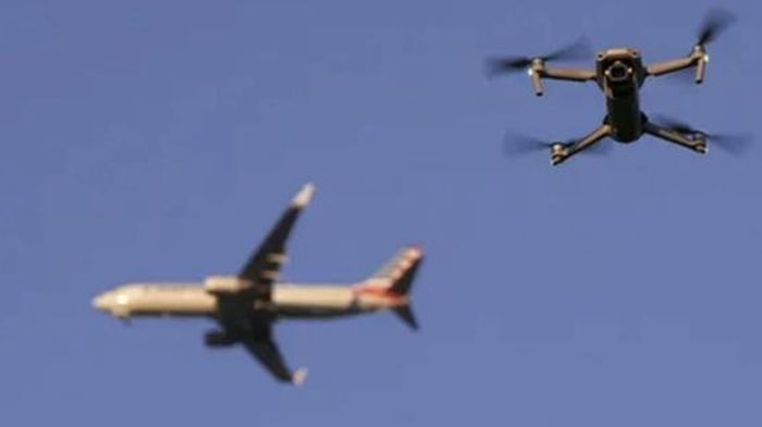 Phi công phát hiện UAV bay ngược hướng gần Nội Bài, 16 chuyến bay bị ảnh hưởng