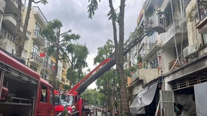 Sức khỏe b&eacute; trai trong vụ ch&aacute;y biệt thự khiến 2 người tử vong ở H&agrave; Nội