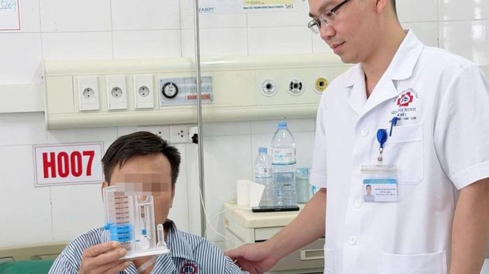 Phẫu thuật đồng thời xương sườn, xương đ&ograve;n cứu bệnh nh&acirc;n đa chấn thương nặng