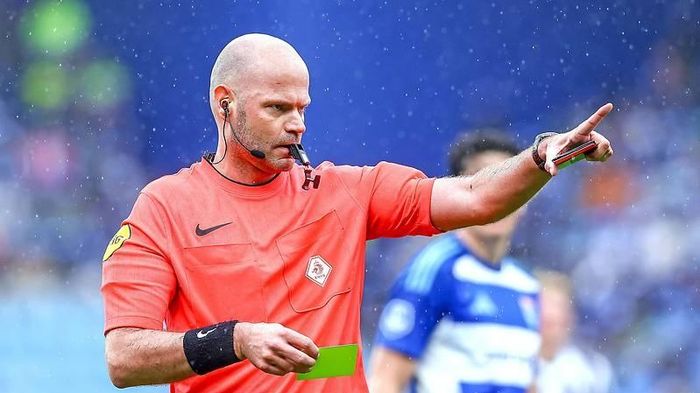 Trọng tài bị FIFA loại khỏi World Cup 2026 đột ngột qua đời