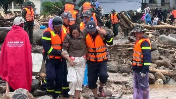 Lai Châu: 3 xã bị cô lập do mưa lũ, đường huyết mạch tê liệt