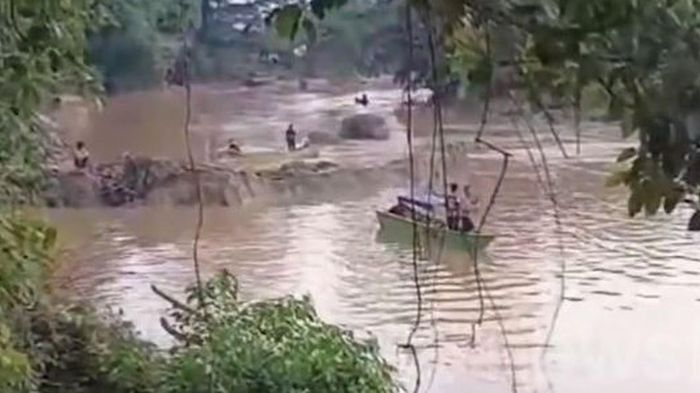 Cậu bé 8 tuổi bị thứ đáng sợ cắn tử vong khi đang bơi trên sông