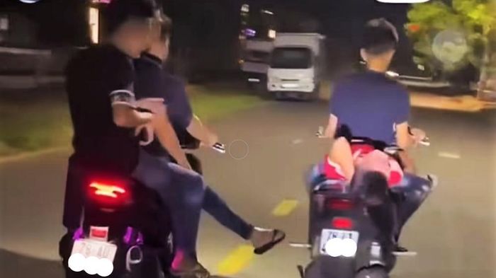 Giao xe cho con chưa đủ tuổi 'diễn xiếc' tr&ecirc;n đường, phụ huynh bị phạt