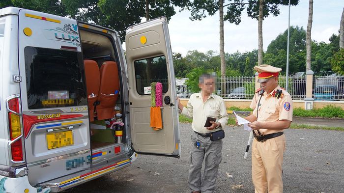 Tăng cường kiểm so&aacute;t, giữ an to&agrave;n tr&ecirc;n quốc lộ 1