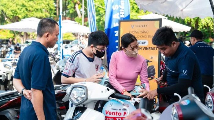 H&agrave; Nội: Mỗi c&aacute; nh&acirc;n chỉ được hỗ trợ 1 lần khi chuyển đổi từ xe m&aacute;y xăng sang xe điện