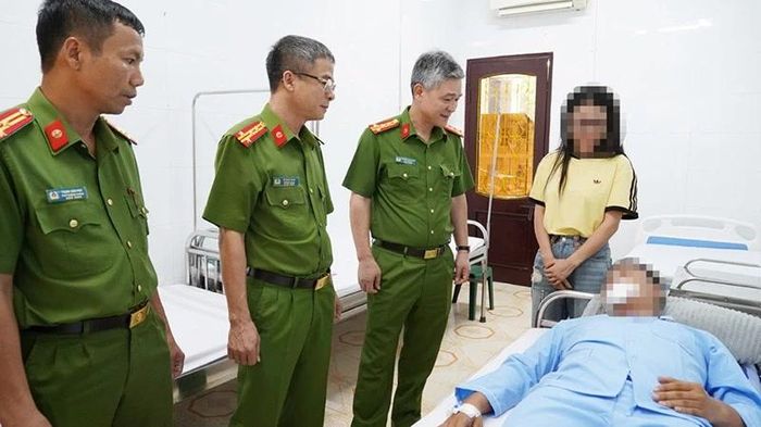 C&ocirc;ng an Thanh H&oacute;a tổ chức thăm hỏi chiến sĩ bị thương trong đấu tranh với tội phạm ma t&uacute;y