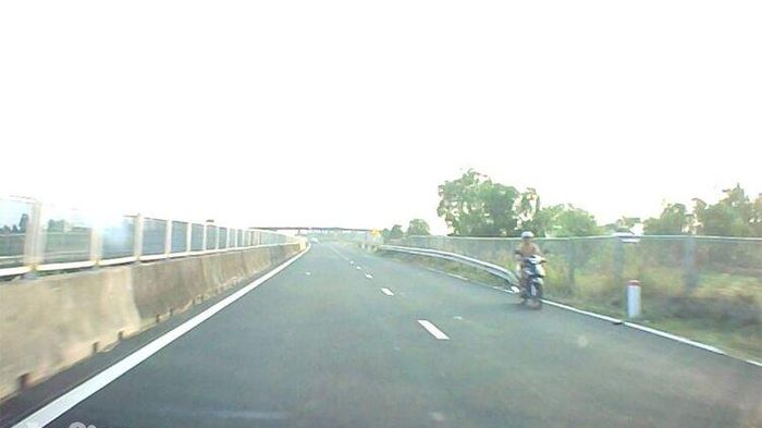 Hiểm họa từ xe gắn m&aacute;y tr&ecirc;n tuyến Lộ Tẻ - Rạch Sỏi