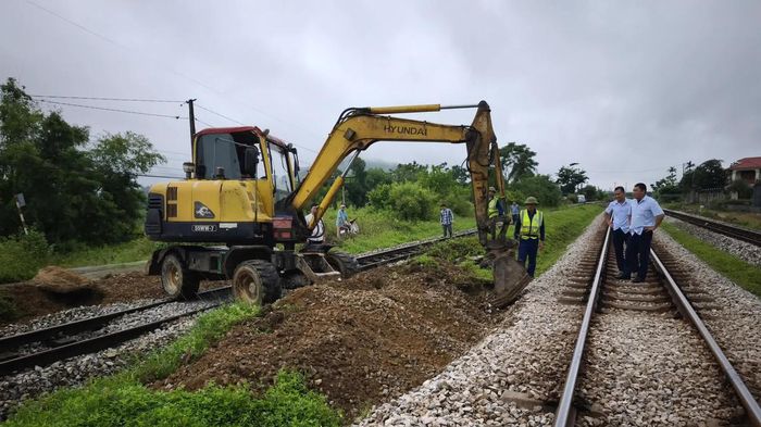 H&agrave; Tĩnh: X&oacute;a th&ecirc;m 4 lối đi tự mở, từng bước bảo đảm trật tự h&agrave;nh lang an to&agrave;n đường sắt