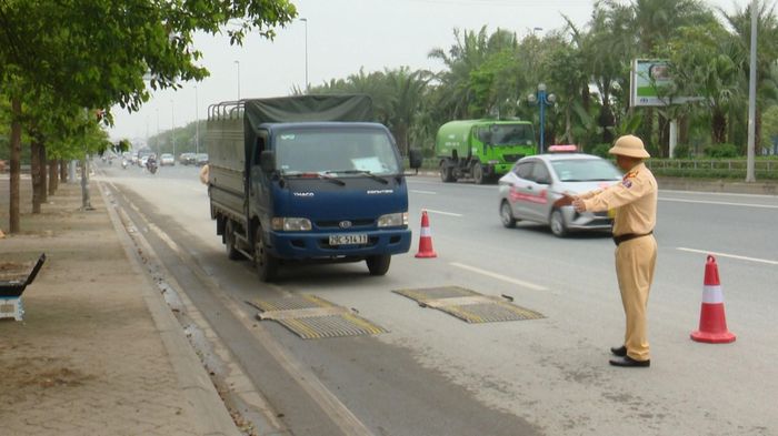 Tăng cường giải ph&aacute;p chấn chỉnh hoạt động của xe tải