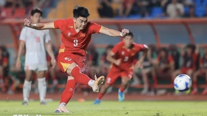 Việt Nam - Campuchia: Chờ những bất ngờ từ HLV Kim Sang-sik