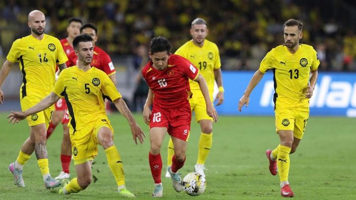 Tuyển Việt Nam áp đảo Malaysia trước bán kết ASEAN Cup 2026