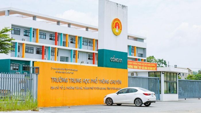 Khởi tố thêm 4 bị can trong vụ 147 điểm 10 tại trường chuyên Tuyên Quang