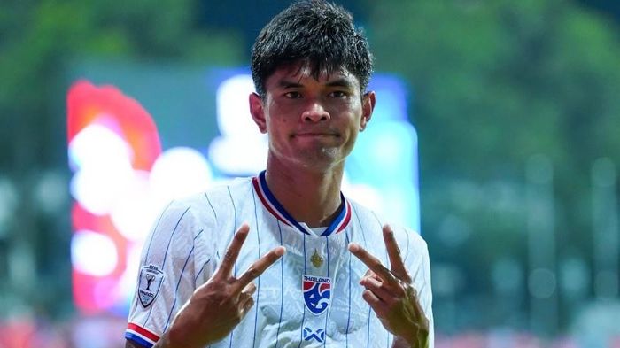 Thái Lan đặt một chân vào chung kết sau trận thắng 3-1