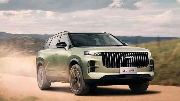 [GALLERY] Jaecoo J7 PHEV AWD 2026 ra mắt với động cơ hơn, từ 897 triệu đồng