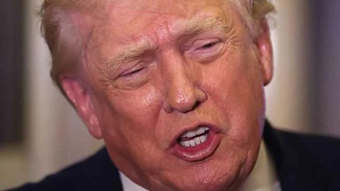 28 phút nghẹt thở chứng kiến ông Trump thoát hiểm bằng xe chở suất ăn