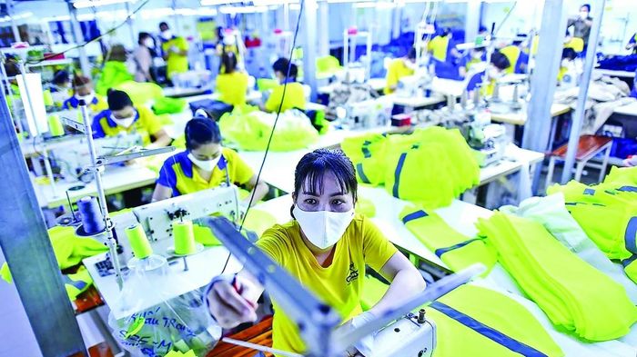 Hạ lãi suất, tiếp sức doanh nghiệp tăng tốc