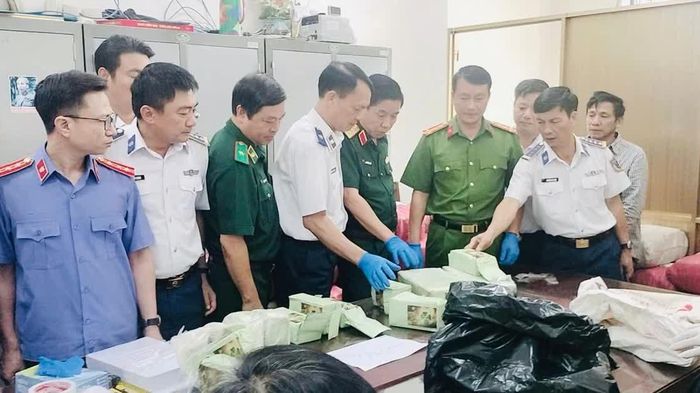 Bắt gọn 1,16 tấn Ketamine trị giá 800 tỷ đồng ngụy trang trên tàu cá