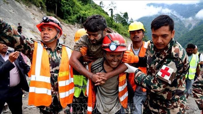 Nhìn lại hành trình sống sót kỳ diệu của hai công nhân thủy điện Nepal