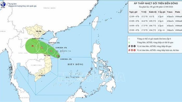 Áp thấp nhiệt đới không thay đổi hướng di chuyển, hướng về vùng biển Quảng Trị - Huế