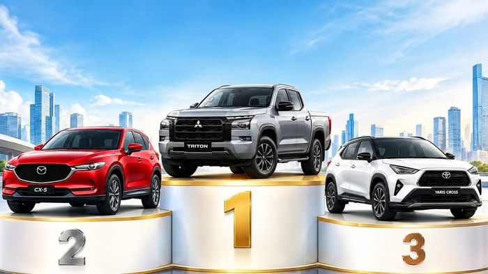 Top 10 ô tô động cơ đốt trong tháng 8: Mitsubishi Triton bất ngờ soán ngôi xe xăng bán chạy nhất