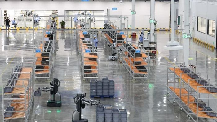 Trung Quốc xây nhà máy 10.000 robot mỗi năm