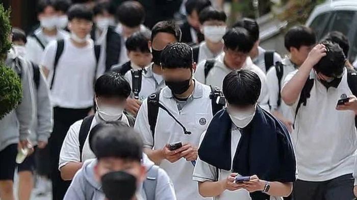 Hàn Quốc sẽ phát triển điện thoại thông minh chống nghiện cho học sinh