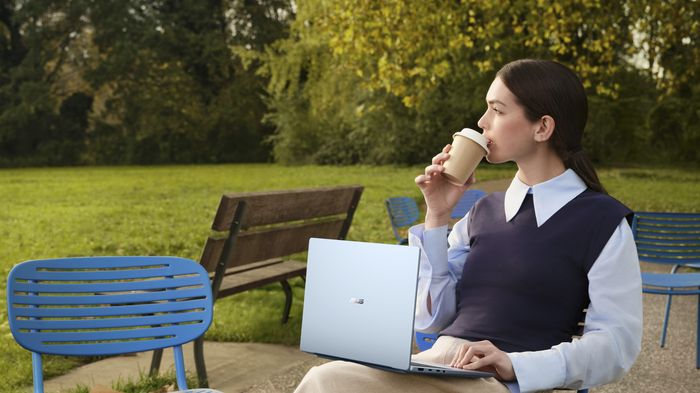 Vivobook S14 mỏng nhẹ mới, trọng lượng chỉ 1,28 kg