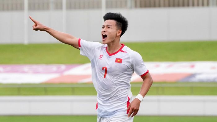 Thắng U23 Philippines 2-0, U23 Việt Nam rộng cửa vào tứ kết ASIAD 20