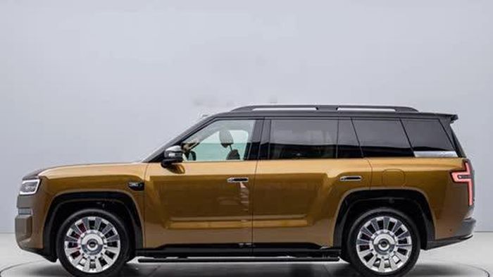 SUV dài gần 5,3 mét, công suất 544 mã lực, giá hơn 1,5 tỷ đồng