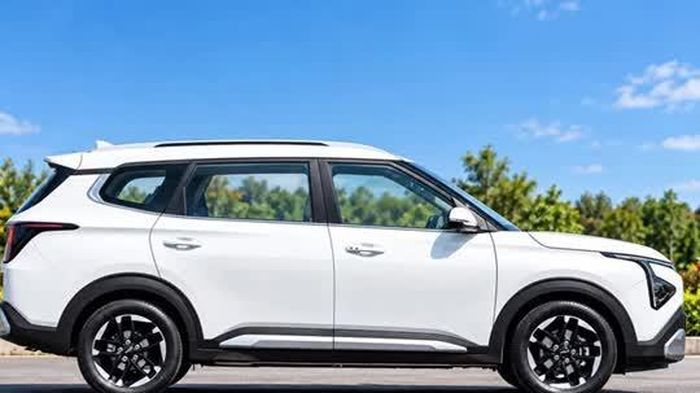 Chi tiết Kia Carens Clavis vừa ra mắt Việt Nam, giá từ 639 triệu đồng