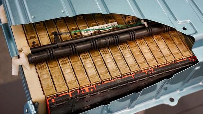 Trung Quốc phát hiện thêm lượng quặng lithium khổng lồ tại Tứ Xuyên