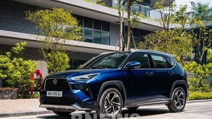Doanh số ô tô Việt Nam tăng 38%, xe hybrid tăng tốc